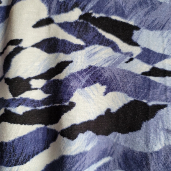 Lularoe Boyfriend T Top - Picture 3 of 3